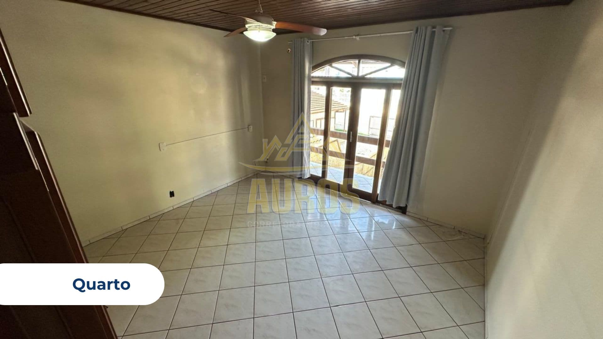 Casa ampla com área de lazer completa e piscina aquecida - Rio do Sul - Imagem 10