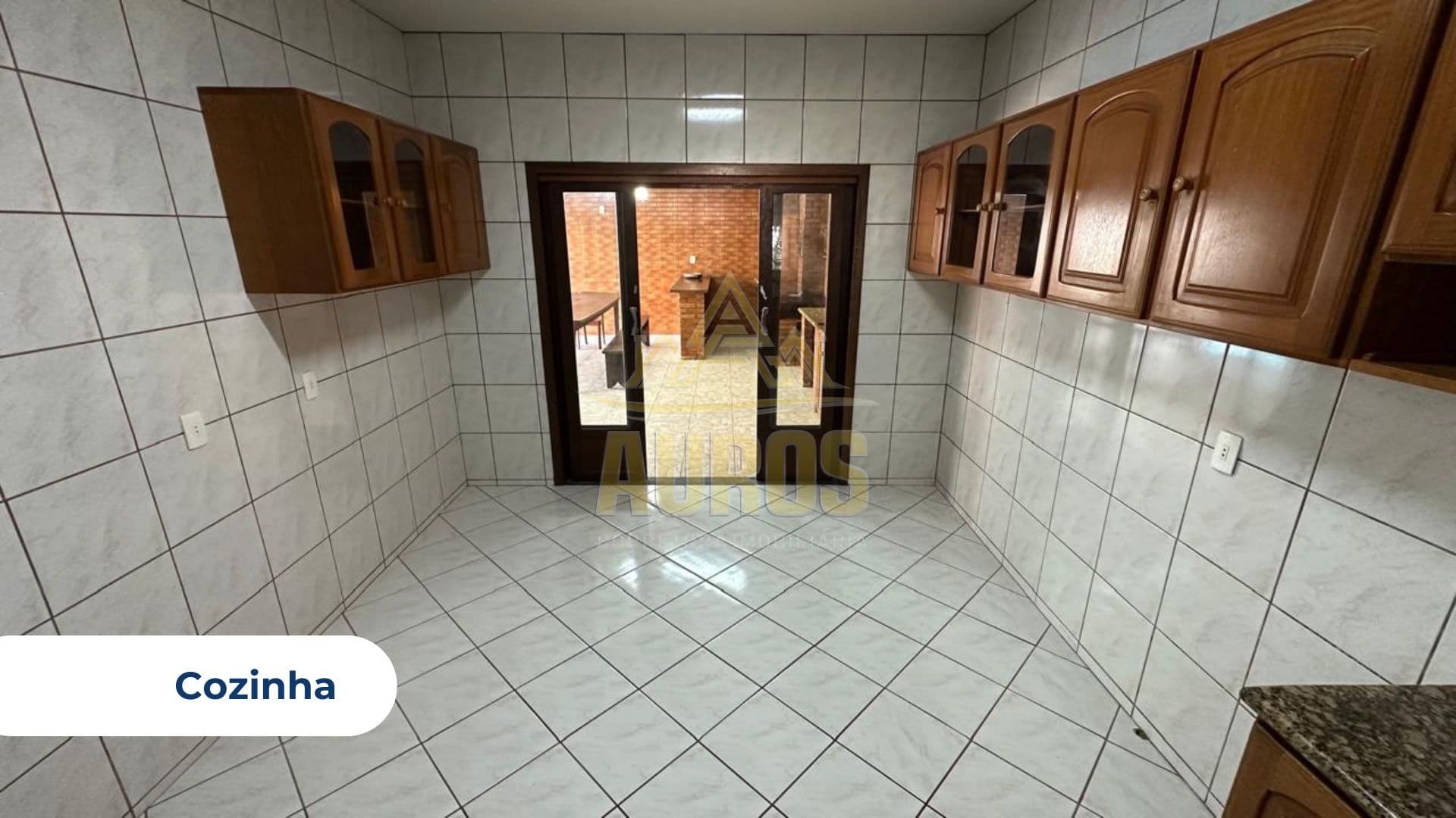 Casa ampla com área de lazer completa e piscina aquecida - Rio do Sul - Imagem 8