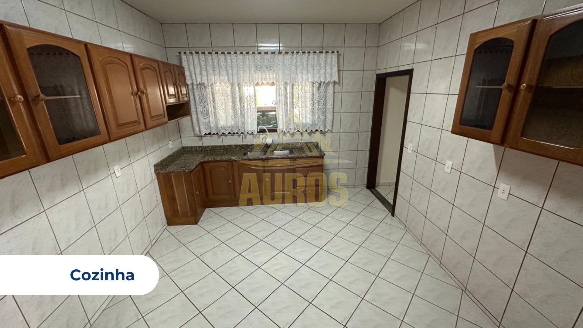 Casa ampla com área de lazer completa e piscina aquecida - Rio do Sul - Imagem 9