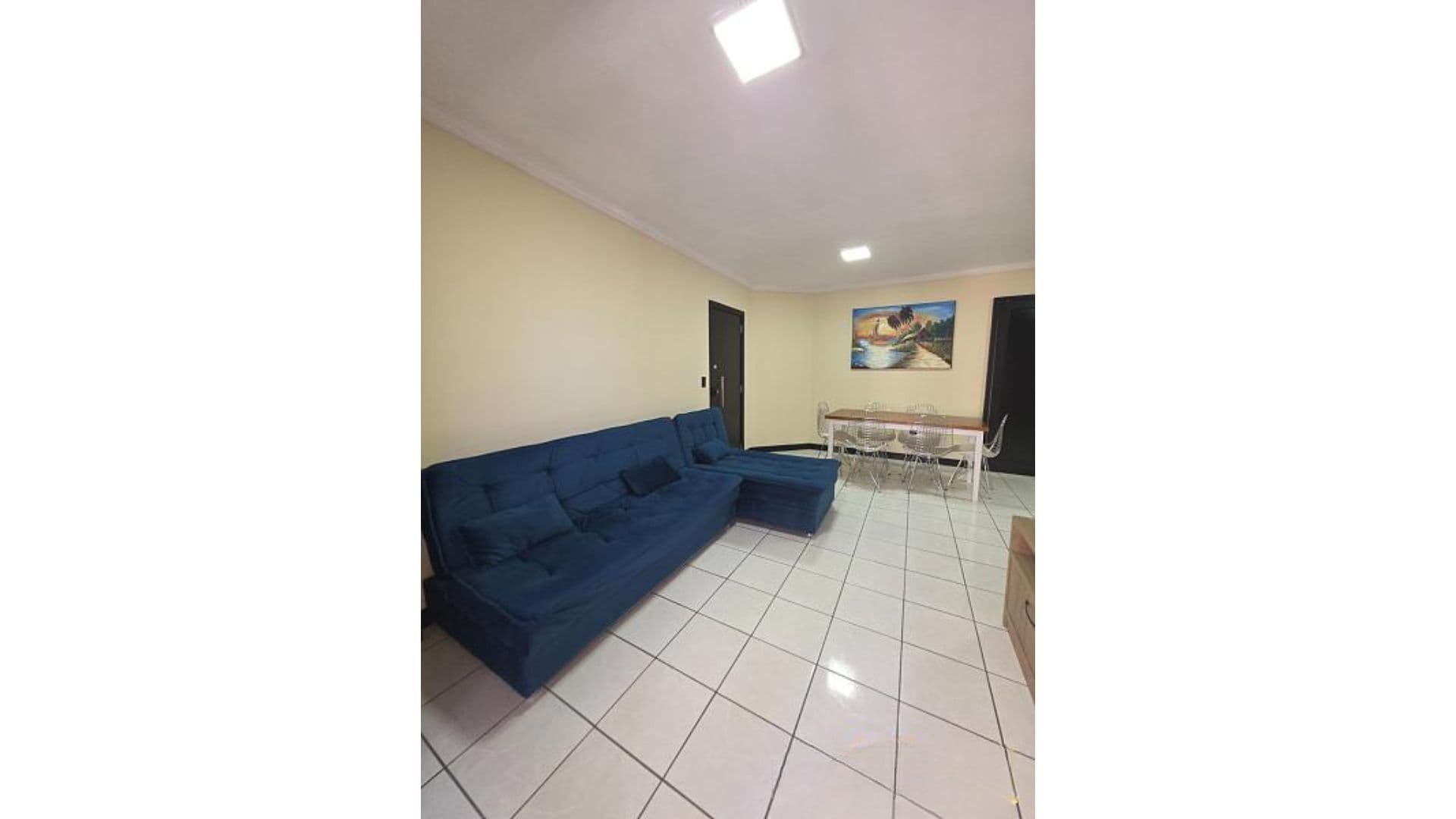 Apartamento mobiliado na quadra do mar com 3 dormitórios no Centro de Balneário Camboriú - Imagem 3