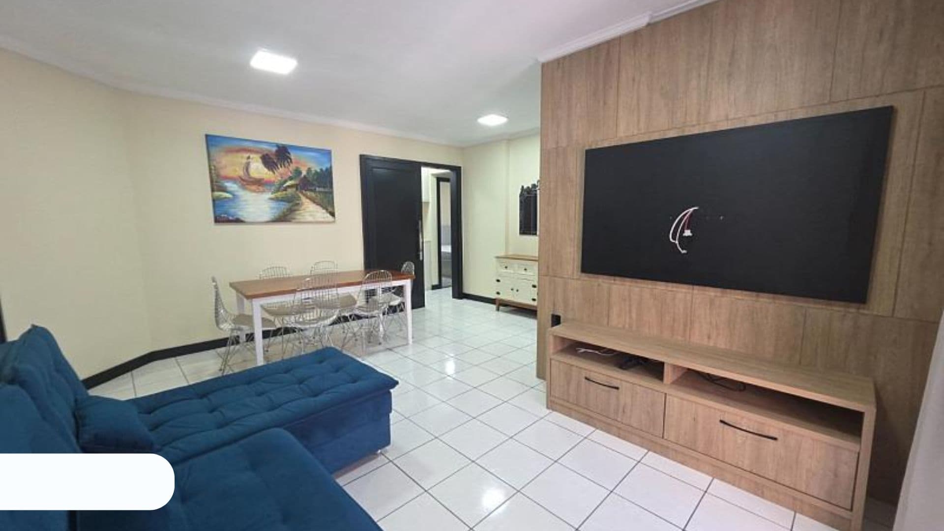 Apartamento mobiliado na quadra do mar com 3 dormitórios no Centro de Balneário Camboriú - Imagem 2