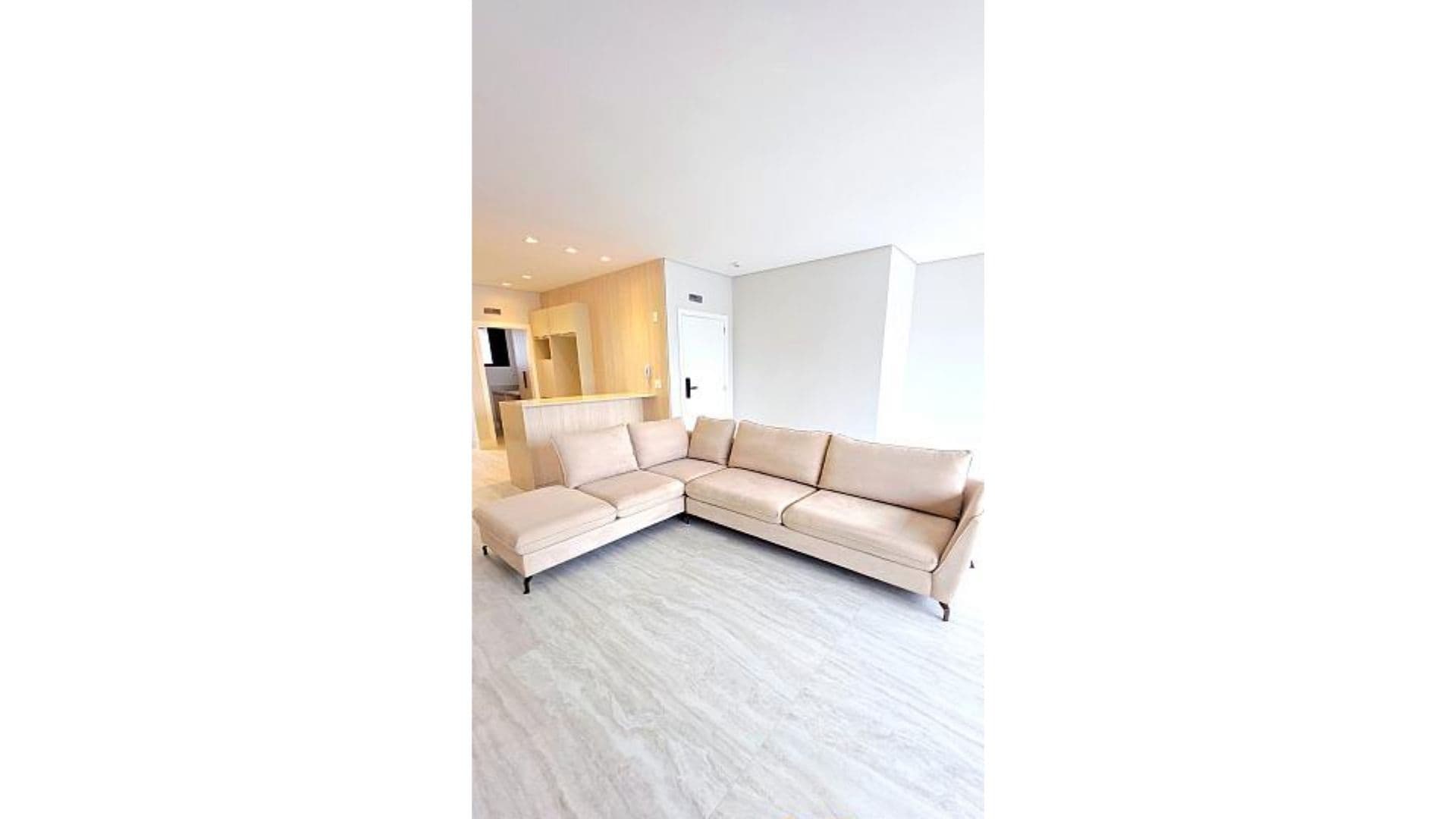 Apartamento alto padrão com vista mar no Bairro Pioneiros, em Balneário Camboriú. - Imagem 12