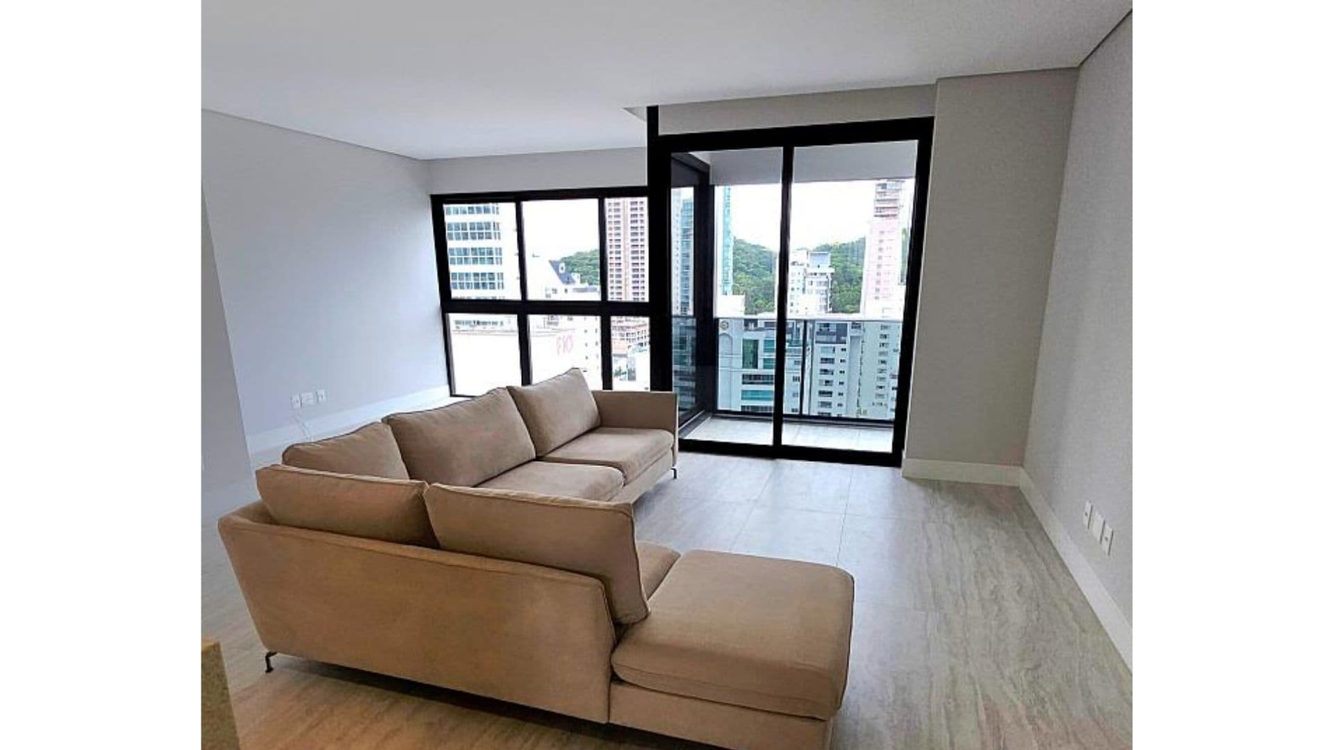 Apartamento alto padrão com vista mar no Bairro Pioneiros, em Balneário Camboriú. - Imagem 13