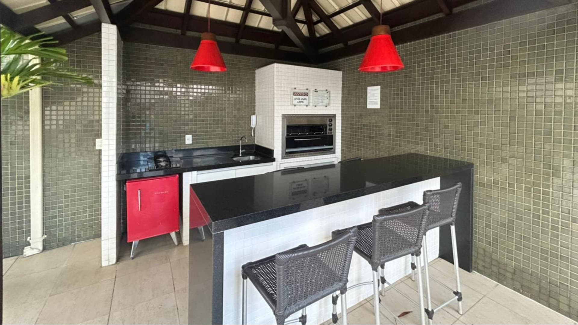 Apartamento no Edifício San Marco com 3 suítes, mobiliado e pronto para morar no Centro de Balneário Camboriú - Imagem 3