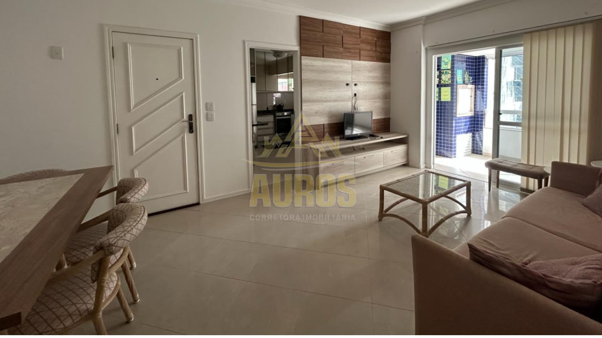 Apartamento mobiliado com 100m² privativos, 3 dormitórios, na rua 2870 - Imagem 1