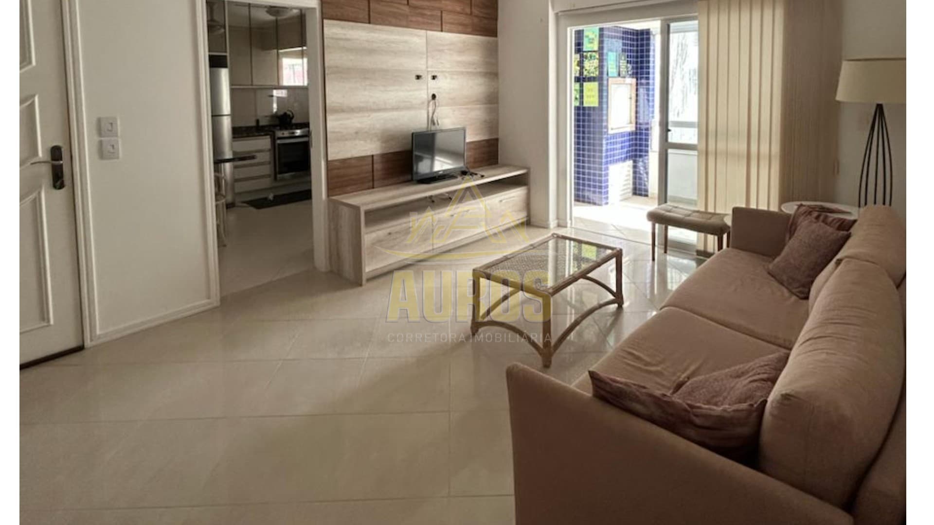 Apartamento mobiliado com 100m² privativos, 3 dormitórios, na rua 2870 - Imagem 2